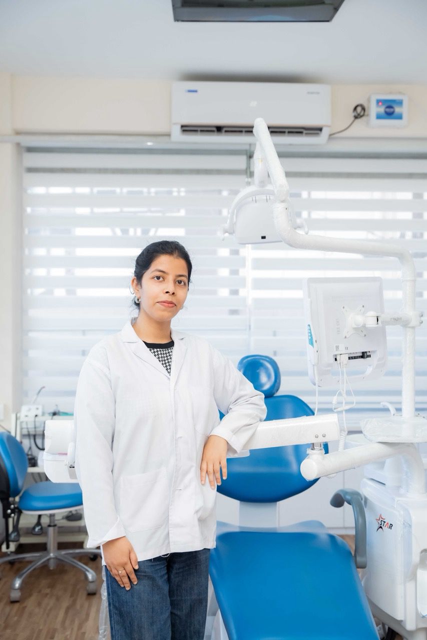 Dr. Meghna Dugar - Conservative & Endodontics Specialist at Aura Dental & Aesthetic Clinic